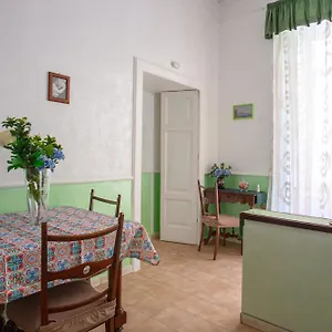 Residenza Falcone, 36 Napoli